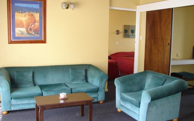 193 Aorangi Manor Motel