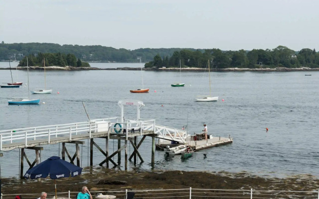 Linekin Bay Resort