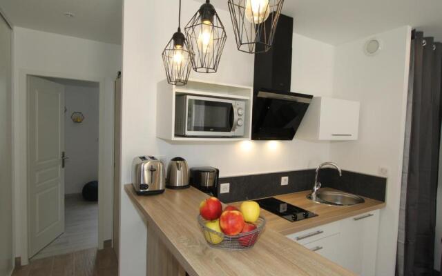 Le First by EasyEscale