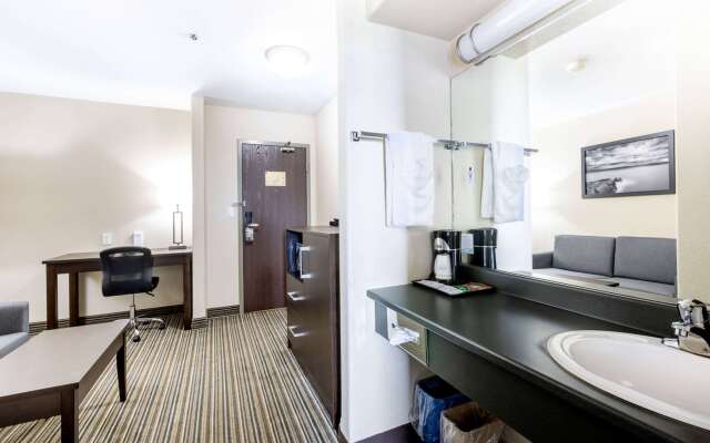 Super 8 by Wyndham Truro NS