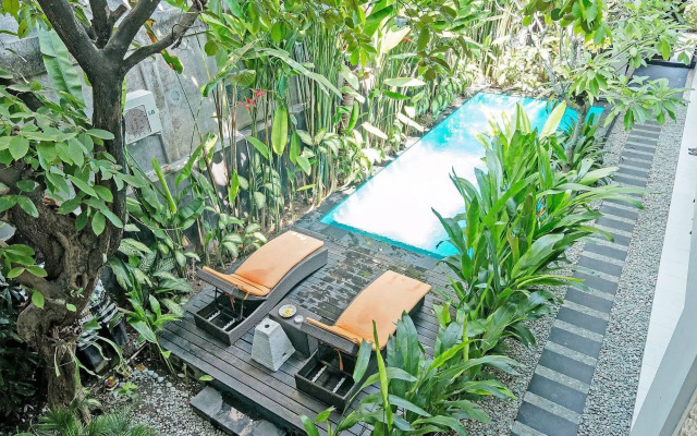 ZEN Rooms Kuta Theater