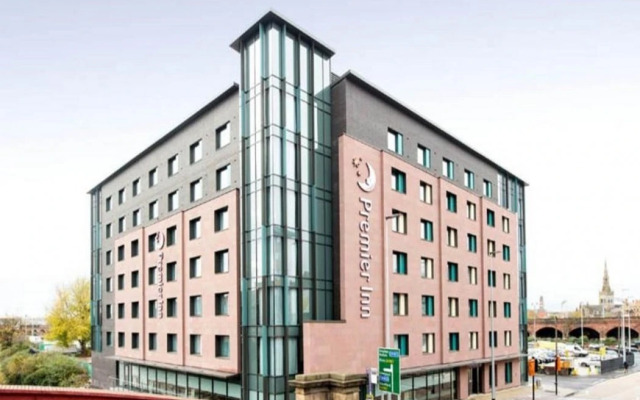 Premier Inn Manchester City Centre West