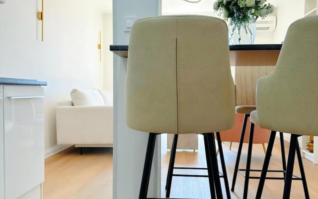 Sea View Apartment Rijeka-free Parking-6 People