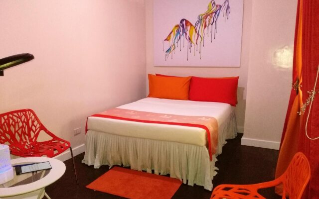 Halfway House Hostel - Mactan Cebu Airport