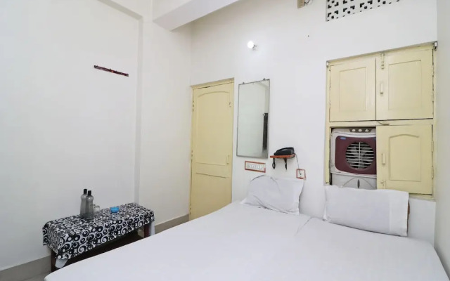 SPOT ON 37503 Hotel Akash