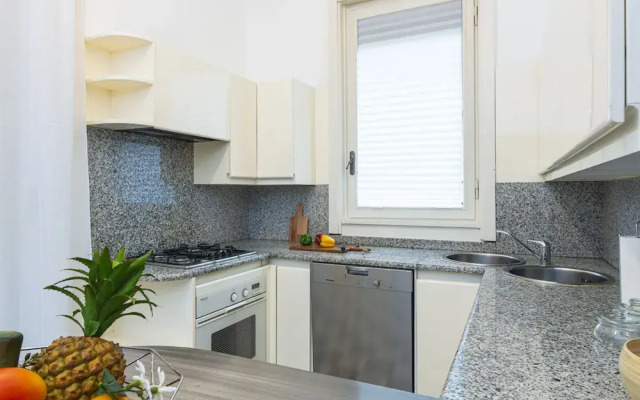 Santa Valeria - 4 Bedrooms Apartment