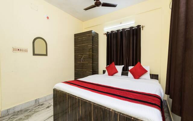 OYO 10919 Amar Raj Rooms