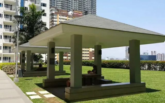 Cool Place Light Residences