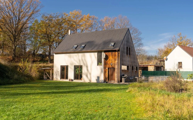 Villa in Prague With Jacuzzi