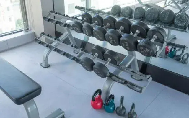 Yinji Hotel (Yuhuan Wuyue Plaza)