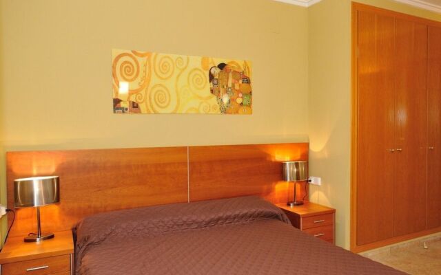 Apartamentos Travel Habitat Torre Francia