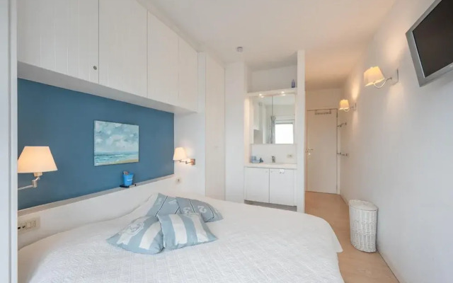 Spacious 9-guest Knokke Apt