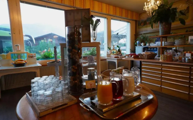 Edelweiss Lodge