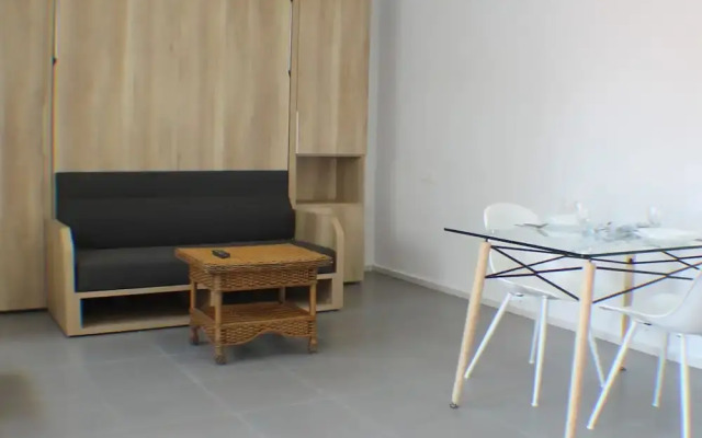 Peater Studio in Roses