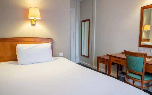 Arnos Manor Hotel