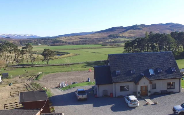 Tigh an Each B&B & Laggan Glamping