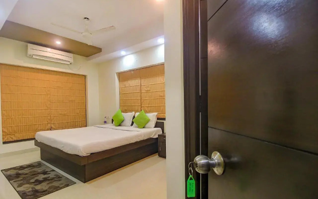 FabHotel Four Seasons