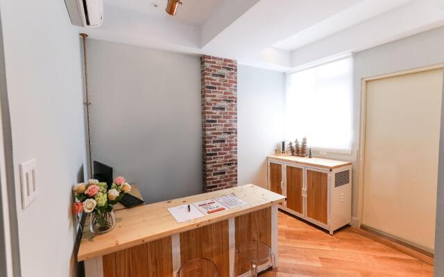 Slow Town Hotel - Reel