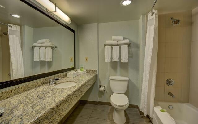 Holiday Inn Express Hotel & Suites Ft. Lauderdale-Plantation, an IHG Hotel