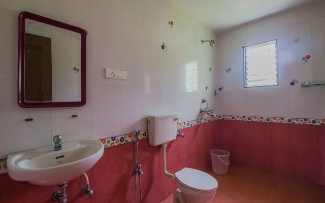 OYO 12666 Home Comfortable Studio Chogum Road