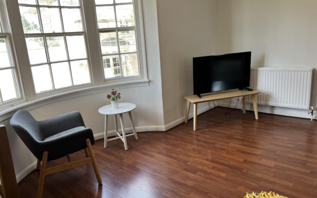 Spacious 1-bed - Coolest Neighbourhood in Brighton