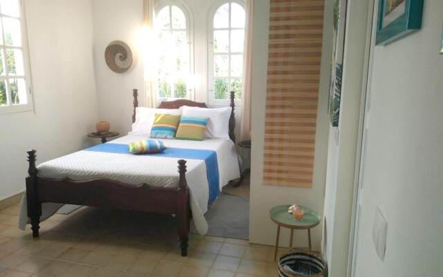 Studio in Baie Mahault, With Private Pool, Enclosed Garden and Wifi - 15 km From the Beach