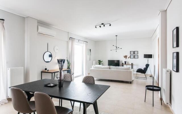 UPSTREET Superb & Comfy 2 BD Apt-Marousi
