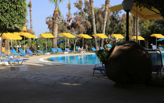 Papouis Protaras Hotel
