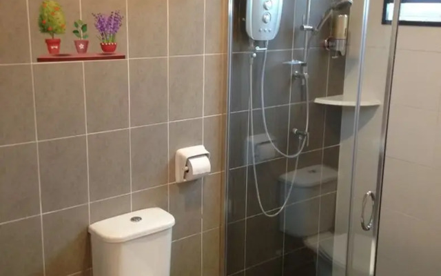 Rest & Relax Homestay Ipoh Garden East