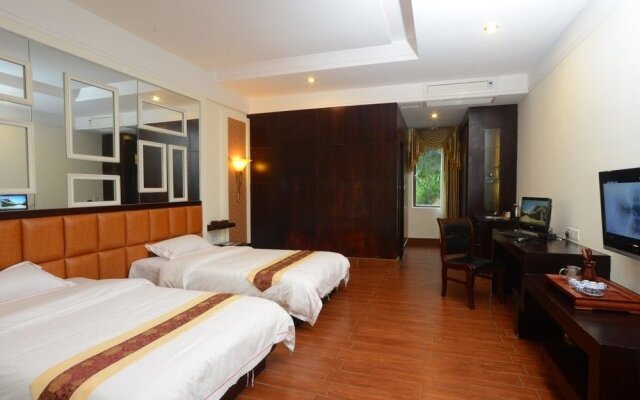 Salt Water Hot Spring Mountain Villa