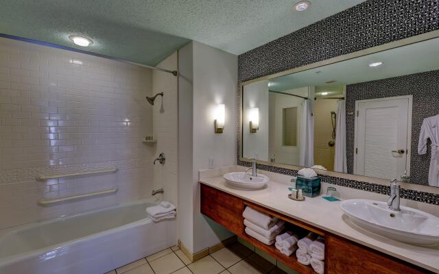 Hotel Indigo Columbus Architectural Center by IHG