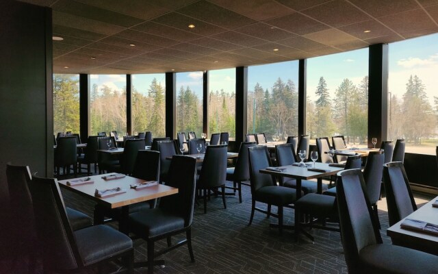 The Hotel at Falcon lake