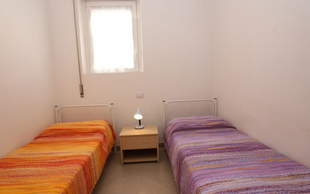 Two-bedroom Flat by the Beach