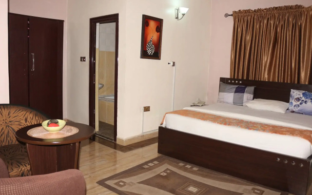 Albert Suites
