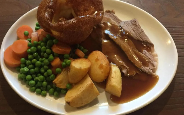 Queen Catherine Hotel