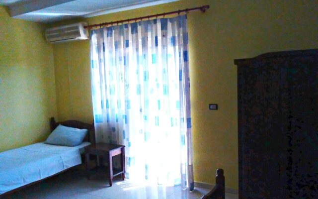 Prendi Hotel