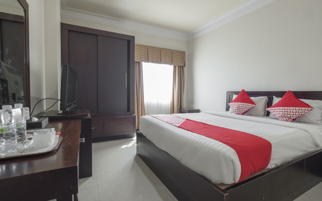 OYO 1114 Hotel Denpasar Makassar