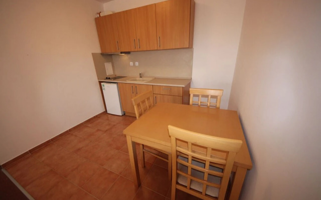 Marina Cape by Menada