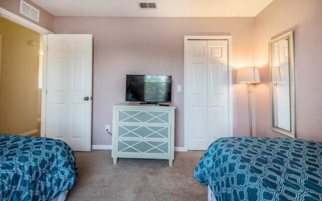 1104cal 4 Bedroom Townhome in a Resort Waterpark