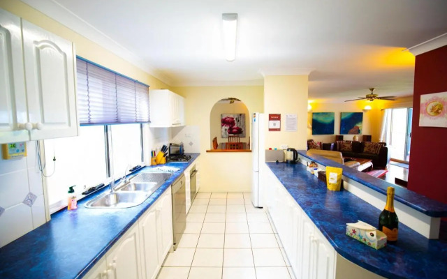 Cloud 9 - Cliff Top Eagle Heights