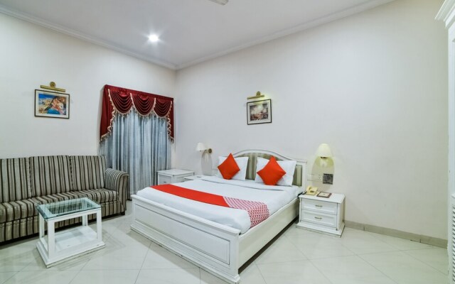 OYO 8198 Hotel Raj International