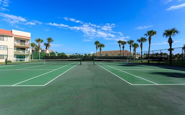 Ocean Village Club by Vtrips