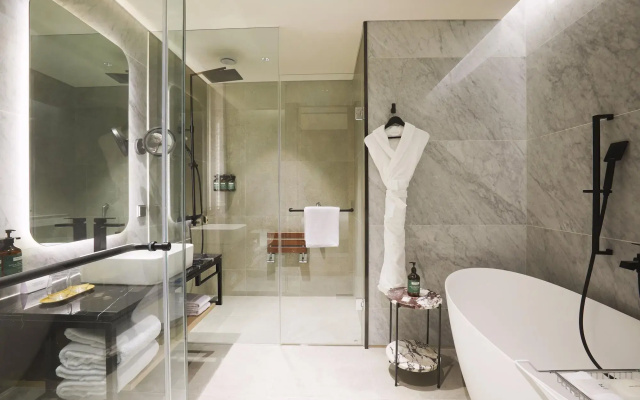 Voco Seoul Gangnam by IHG