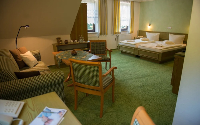 Flair Waldhotel Mellestollen