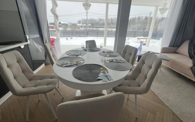 Дом с панорамными окнами