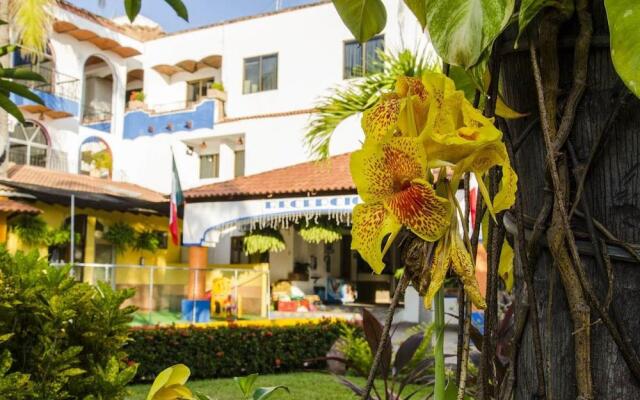 Hotel y Suites Mar y Sol