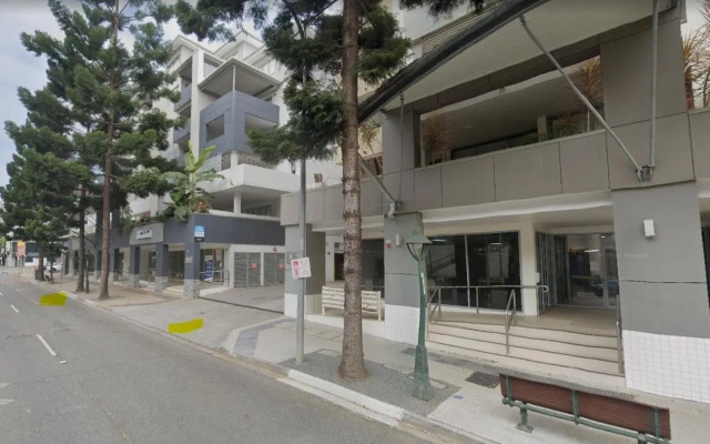 South Brisbane two beds two baths one parking