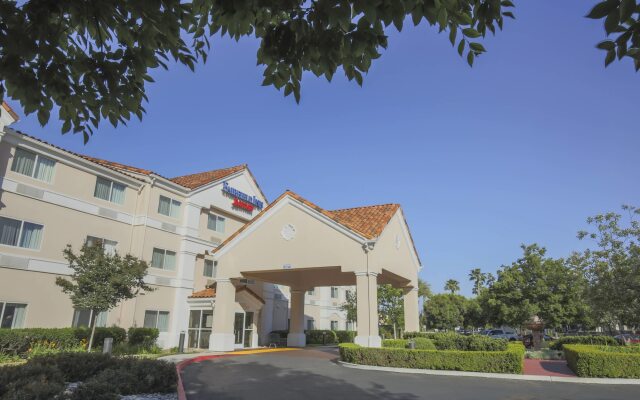 Fairfield Inn by Marriott Visalia Sequoia