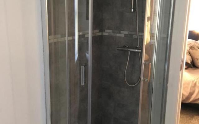 The Grove, Portrush (Sleeps 14) 6 bedrooms.