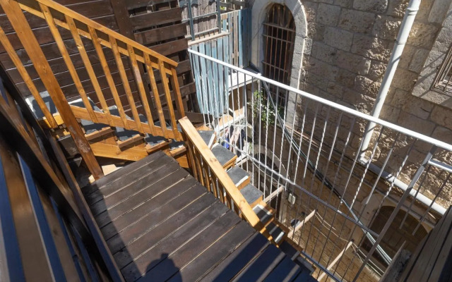 Private House 5 BDR In Mamilla up to 12 People !